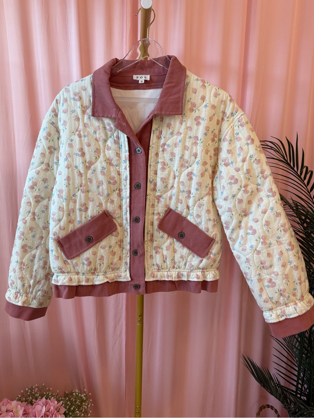 POL Strawberry 🍓 Floral Quilted Jacket Cottagecore Relaxed Size Small NWOT